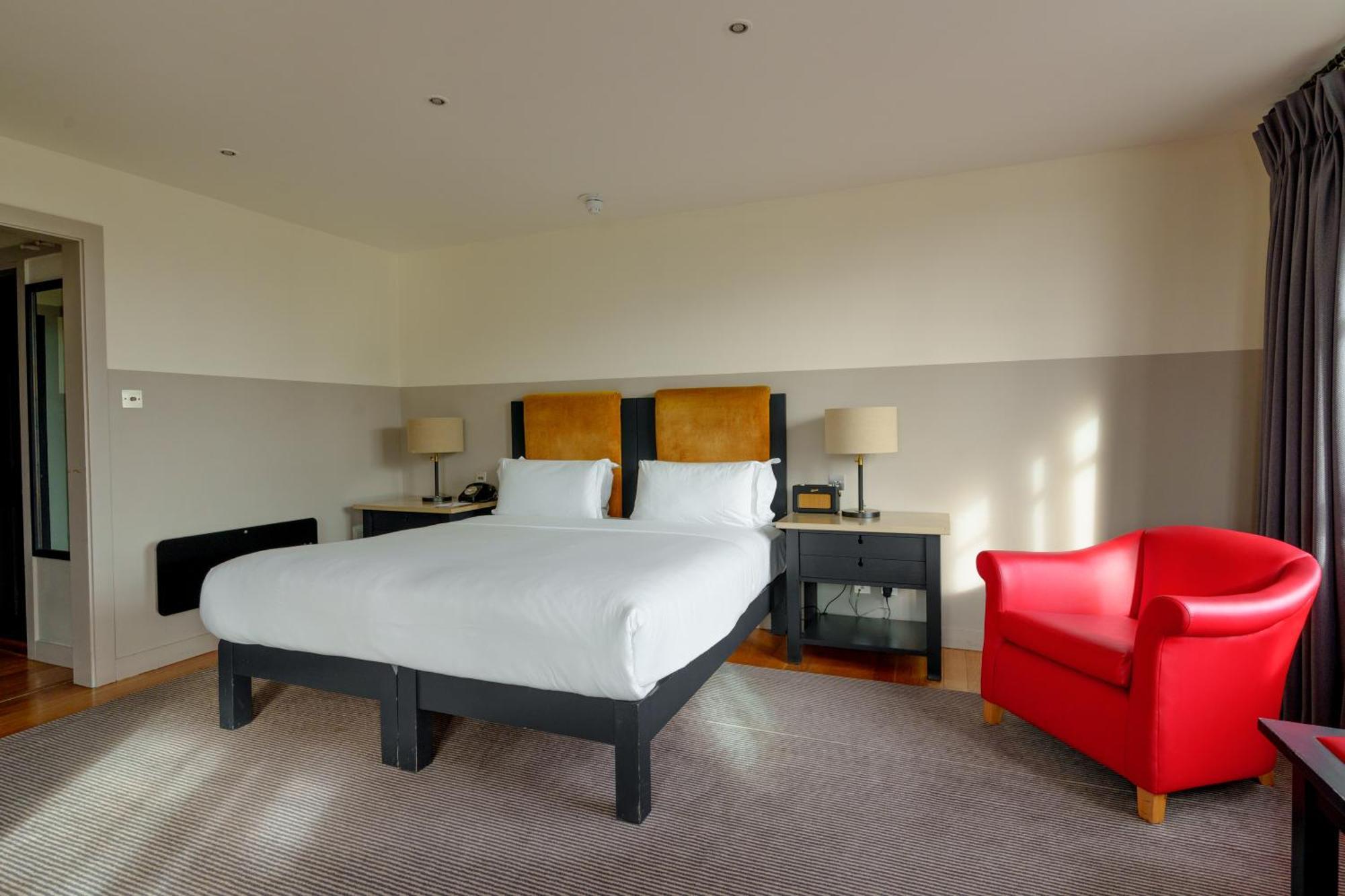 The Clarence Hotel Dublin Exterior photo