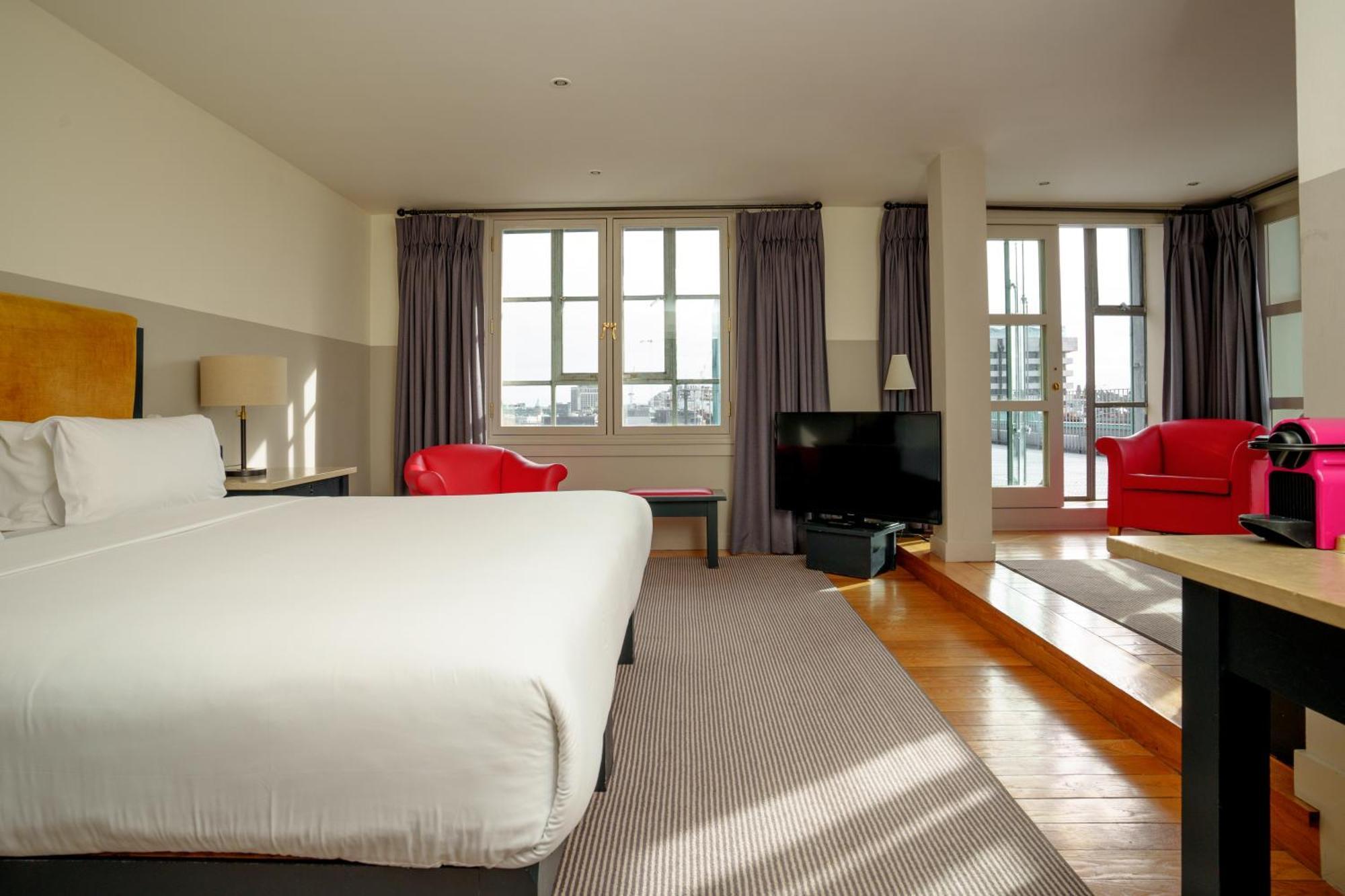 The Clarence Hotel Dublin Exterior photo