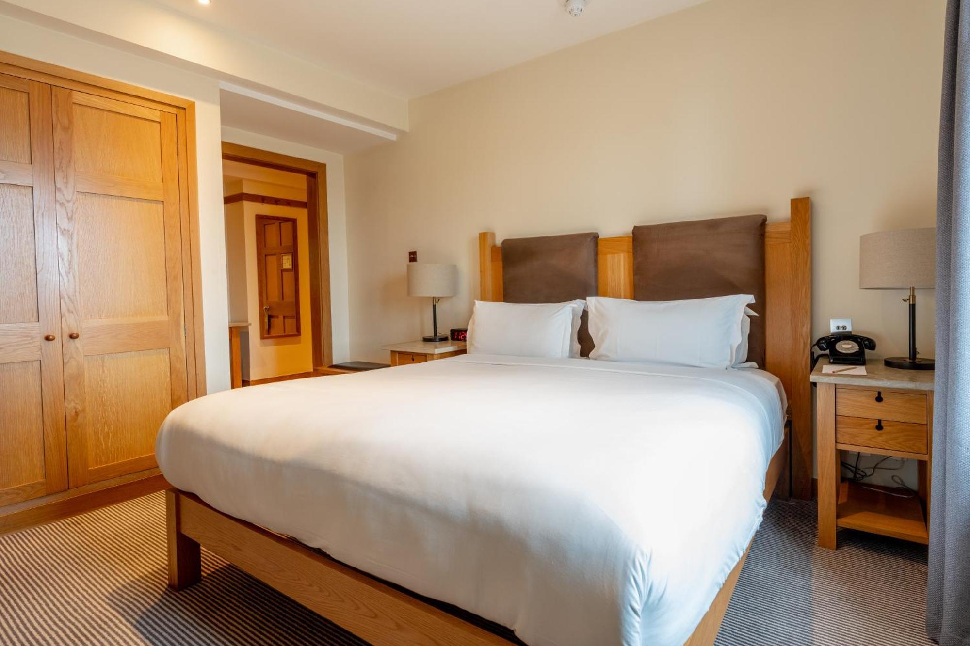 The Clarence Hotel Dublin Exterior photo